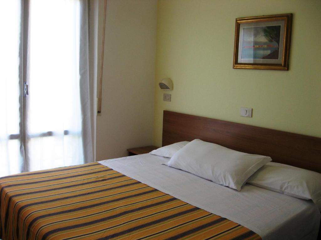 Hotel Toledo Rimini Oda fotoğraf