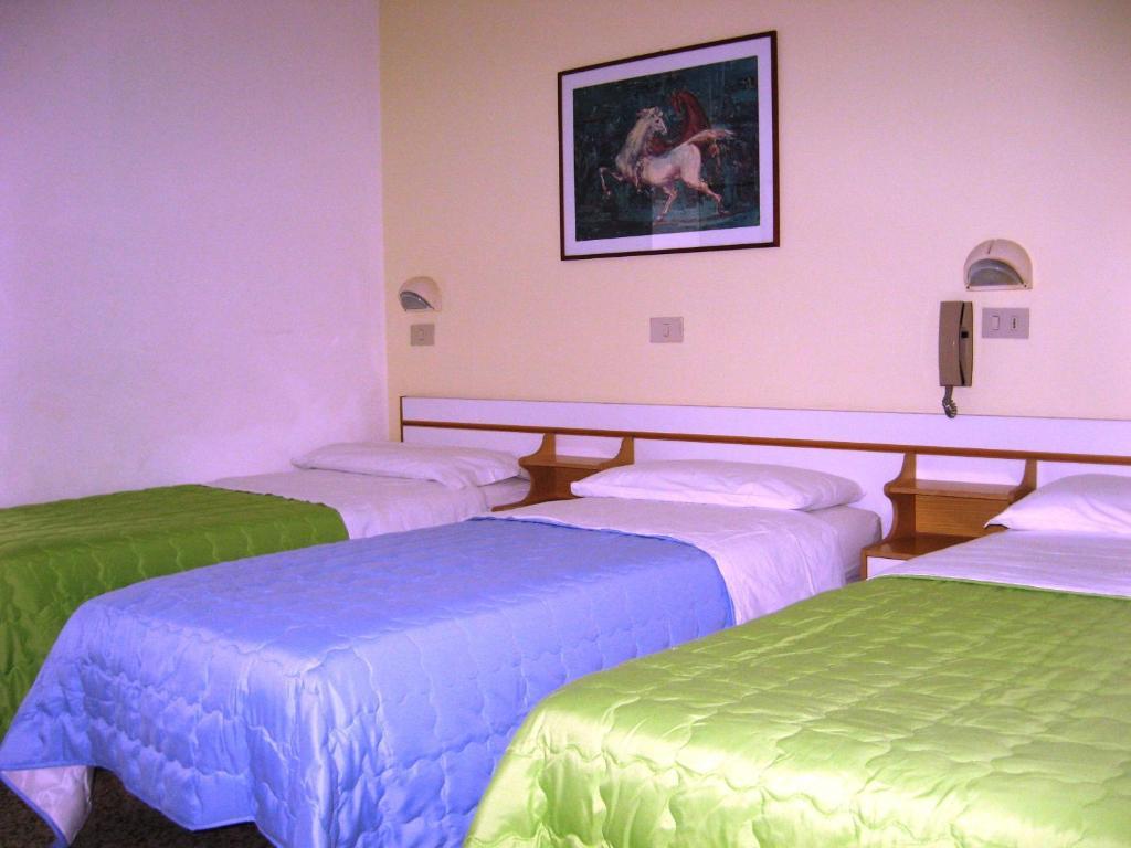 Hotel Toledo Rimini Oda fotoğraf